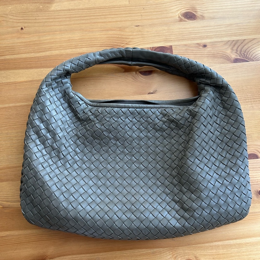 Authentic Bottega Veneta Intrecciato hobo bag